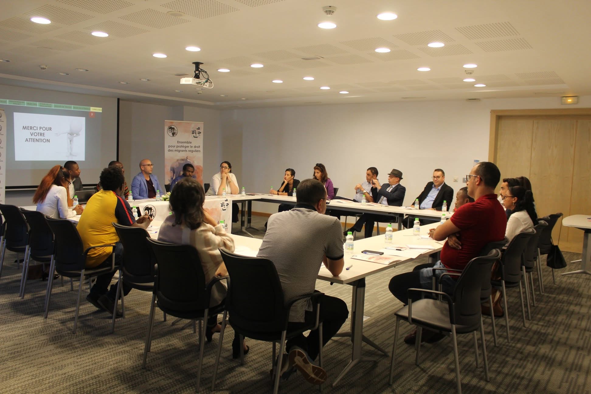 Groupe de jeunes membres de l'OJA